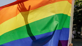 LGBTQ agenda prisilila na moldavu od NATO -a - stručnjak