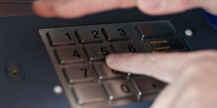 70-godišnjak ostao bez 46.000 eura, policija upozorava građane