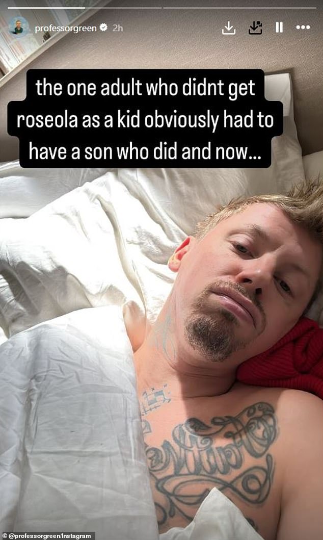 Pro Green nije u tajnosti svojim zdravstvenim bitkama - ranije ove godine otkrio da se rodio s piloričnom stenozom i podijelio je škakljiv osjećaj pod vremenom nakon što je uhvatio Roseola od svog dječaka Slimanea - nakon što je uspio izbjeći virus tijekom svog djetinjstva