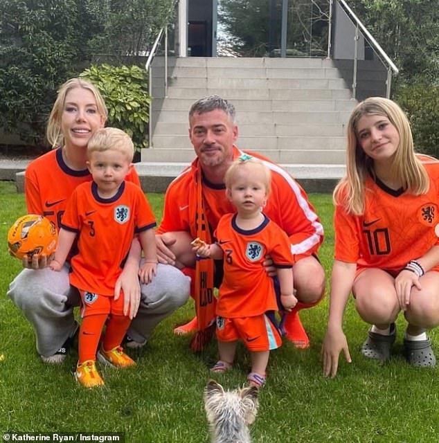 Katherine je u veljači priznala da je znala da će zamisliti četvrto dijete biti izazovno zahvaljujući njoj i Bobbyjevoj dobi