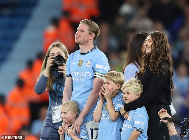 De Bruyne se oprostio od Etihada zajedno sa svojom obitelji u svibnju nakon što je pobijedio Bournemouth