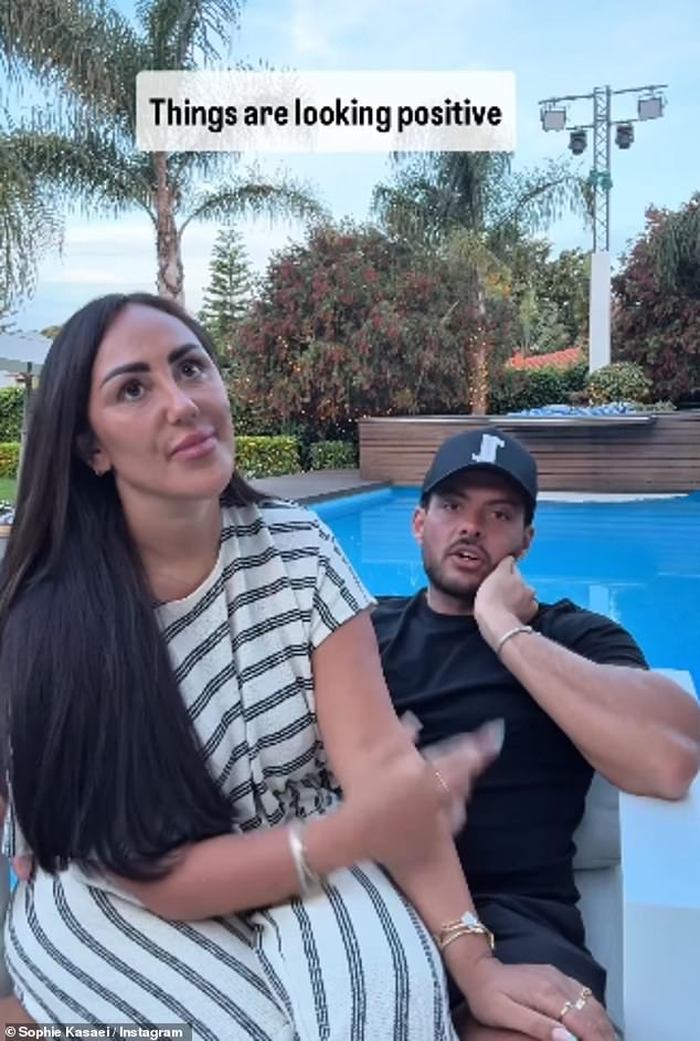 Prošlog mjeseca Sophie je podijelila pozitivno ažuriranje plodnosti na Instagramu nakon što je otvorila svoju borbu za začeće dijete s Jordanom