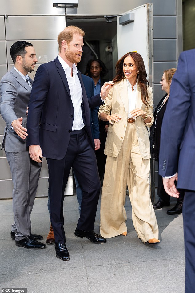 Kaže se da su se Broklyn i Nicola povezali s Harryjem i Meghan zbog svojih zakona