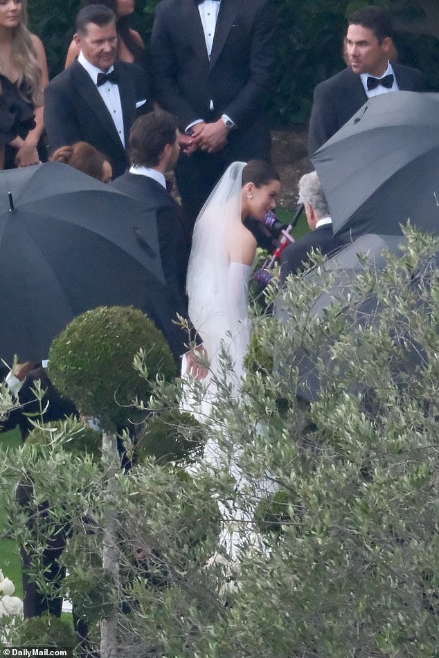 Steinfeld i Allen nisu mogli držati ruke jedni drugima dok su slavili s obitelji