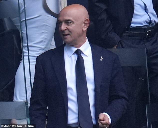 No, predsjednik Tottenhama Daniel Levy još uvijek se očekuje da će ovog ljeta otpustiti Postecoglou