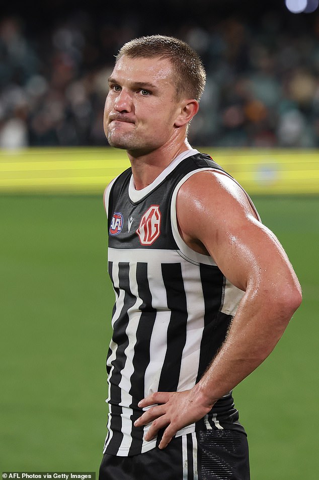 Je podvrgnuti interventnim tretmanima i ocijenit će se na kraju sezone kako bi se vidjelo treba li mu više operacije