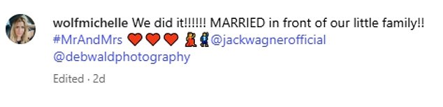'Učinili smo to !!!!!! Oženjen pred našu malu obitelj !! #MRANDMRS ♥ ️ ♥ ♥ ️ ️ ️, 'Napisala je Wolf na Instagramu