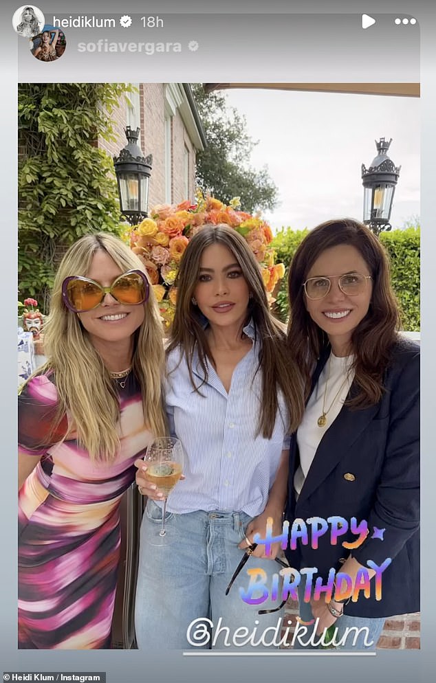 Kasnije se pridružila Sofia Vergara na čašu vina