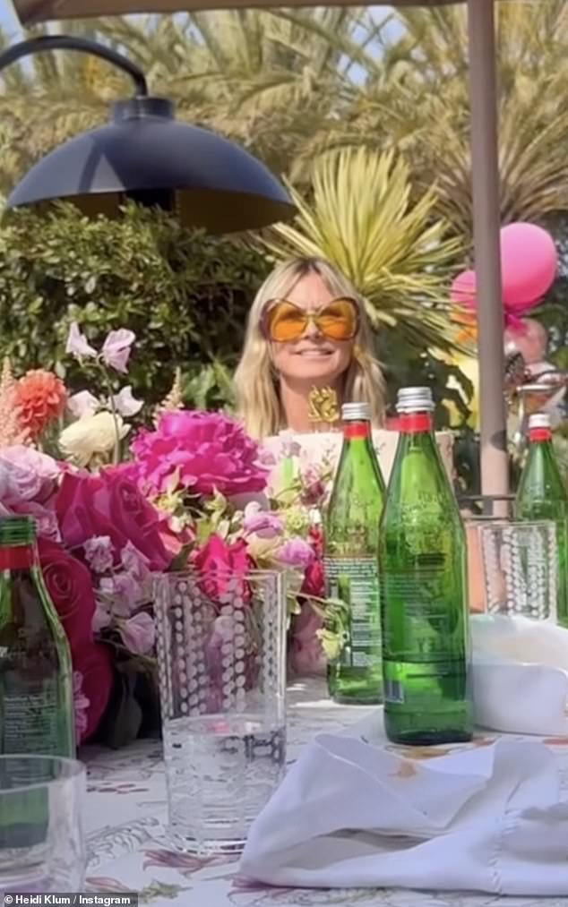 Nova fotošop spustila se na 52. rođendan manekenstva, koji je proslavila sa svojim bliskim prijateljima i obitelji