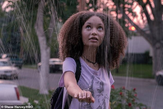 Od tada je isporučila niz istaknutih nastupa, od HBO -ovog trećeg dana do hit serije The Last of Us (na slici u posljednjem od nas)