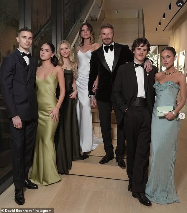 Kim je prisustvovala nekoliko Davidova proslava rođendana