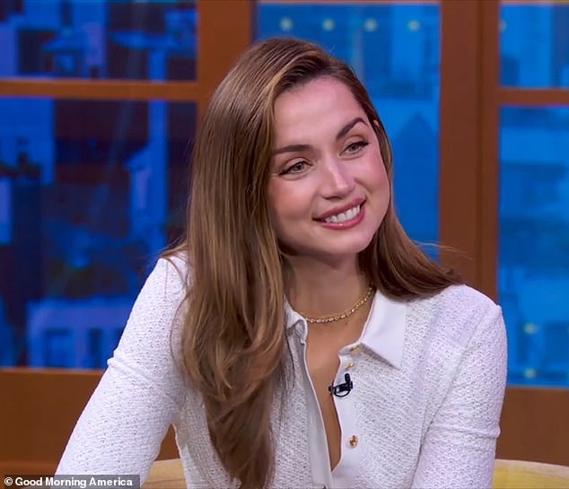 Prošlog mjeseca, nominirana za Oscara dala je uvid u svoju odluku da tijesno uspije svoju novu romansu s krstarenjem tijekom intervjua s Elle Španjolskom