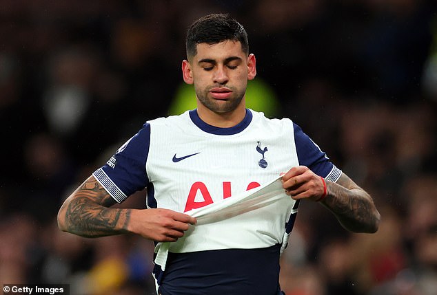 Cristian Romero’s comments in March, thanking Argentina’s physios for getting him back on the pitch after four months of problems with no mention of Tottenham, were telling