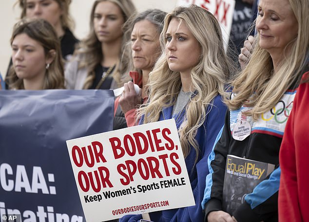 Gaines se dosljedno kampanjao protiv trans sportaša koji se natječu u ženskim sportovima