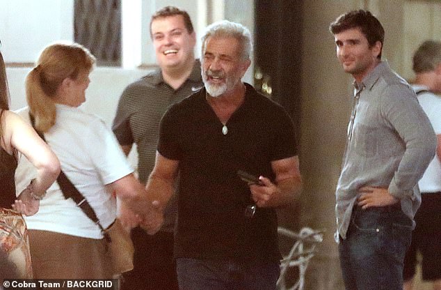 69-godišnjak, koji je posljednjih godina uživao u galopiranom povratku u Hollywoodu nakon svog zloglasnog rasizma, u Italiji je da radi na uskrsnuću Krista