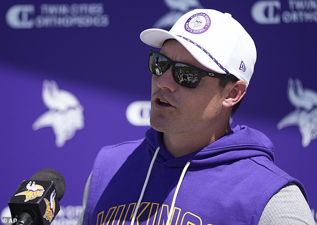 O'Connell kaže da je učinio ono što je najbolje za 'budućnost' franšize idući s JJ McCarthyjem