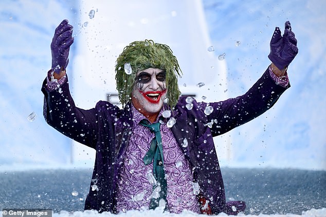 Peter Daicos imao je puno smijeha odjevenog kao Batman Villain The Joker, rekavši da je to samo odjeća koju je inače nosio