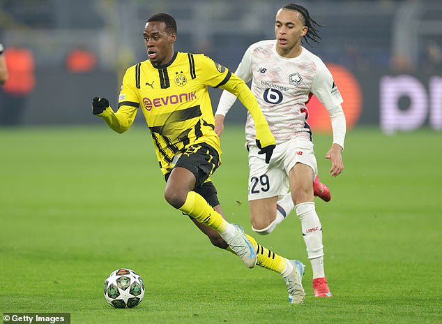 Kaže se da je Dortmund namjeravao osigurati naknadu od 40 milijuna funti za Gittens, koji je prethodno proveo vrijeme u Chelseajevom mlađem sustavu