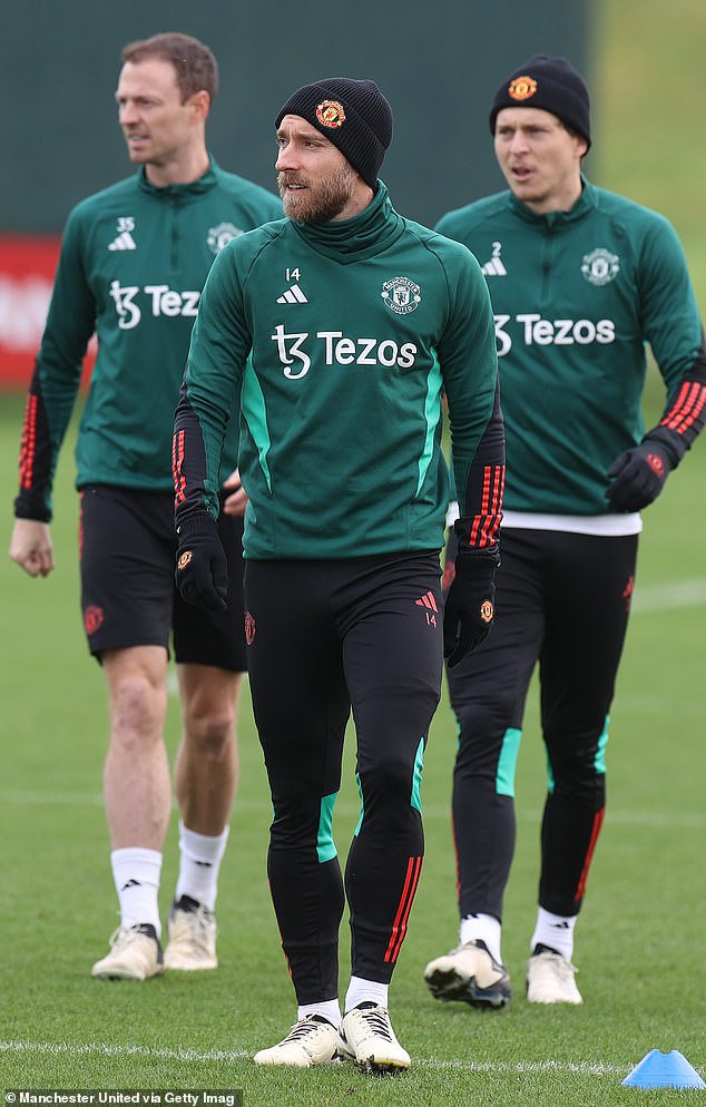 Eriksen i Lindelof pridružit će se i Jonny Evans u odlasku na Old Trafford