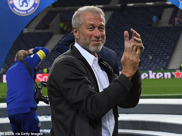 Ratcliffeovo bizarno ponašanje dogodilo se nakon što je Roman Abramovich bio prisiljen prodati Chelsea nakon ruske invazije na Ukrajinu
