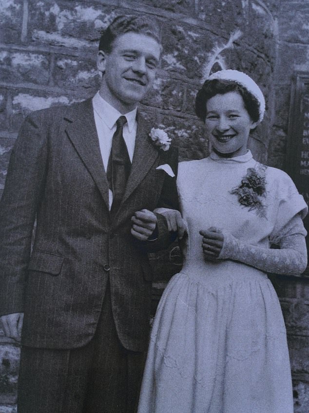 Narodna pjesma pripovijeda priču o svojim bakama i djedovima Anne 'Nancy' Mulligan i William Sheeran koji su izbjegli da se vjenčaju izvan svojih religija