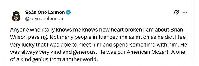 Vijest o njegovoj smrti potaknula je izlijevanje tuge od njegovih obožavatelja, uključujući Seana Ono Lennona, sina Johna Lennona i Yoko Ono