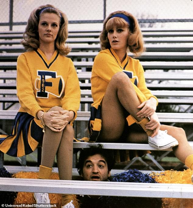 1978. godine prikazala je lik Babs Jansen u životinjskoj kući Nation Lampoon, zajedno s Johnom Belushijem, Timom Mathesonom, Johnom Vernonom i Vernom Bloom; Gledano gore s Belushijem i Mary Louise Weller