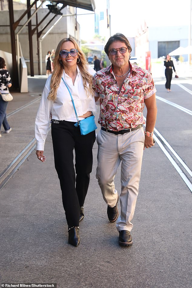 Posljednjih tjedana par je zajedno na australskom tjednu mode zajedno nastupila na australskom modnom tjednu, pokretanjem filmskog festivala u Sydneyu, MJ -a The Musical Premiere, i primio VIP ulaznice za Andrea Bocelli u Sydney Opera House
