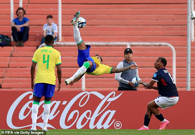 Just eight months after joining Benfica in January 2024, Leonardo was off to Saudi side Al Hilal