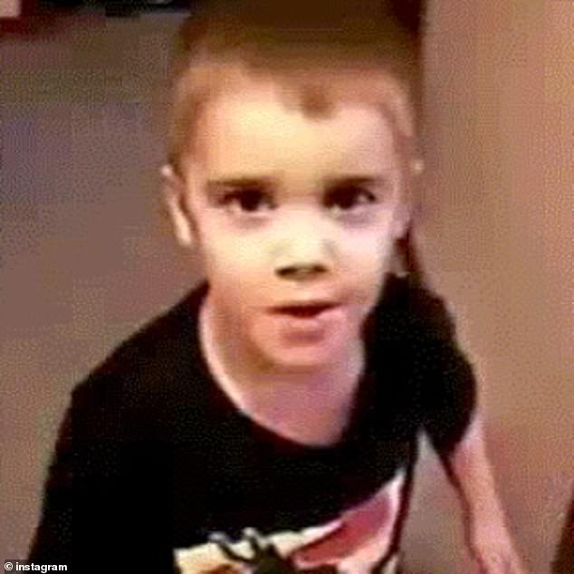 Justin je pratio snimke sa zrnom slikom za povratak u kojoj se nalazi nekoliko godina stariji od svog sina