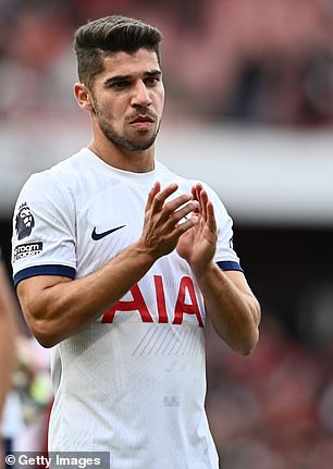 Krilnog igrača je posudio Tottenham prošle sezone