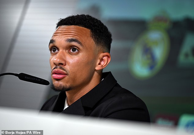 Mail Sport razumije da je Alexander-Arnold učio španjolski u posljednjih nekoliko mjeseci