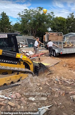 Potom je podijelila videozapis trenutne države u kojoj je njezino zemljište, a Tradici su preplavili mjesto dok se pripremaju za izgradnju njenog višemilijunskog doma iz snova