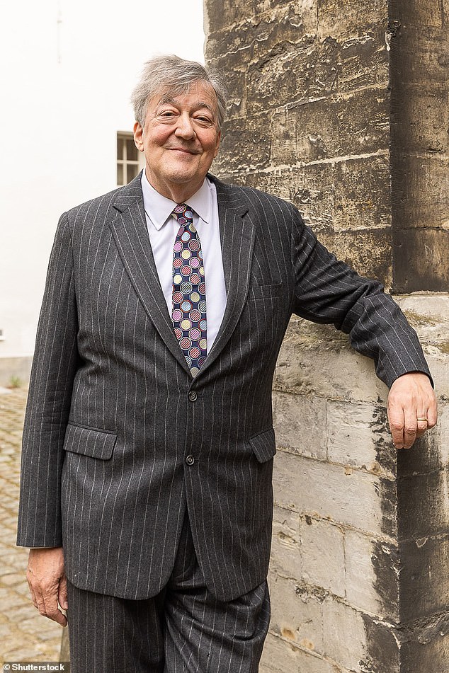 Stephen Fry također je Kritizirao LGBT dobrotvorne svrhe Stonewall kao
