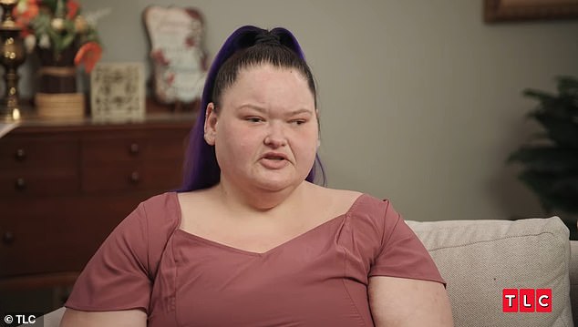 Amy je kasnije rekla Tammy da se, iako se nedavno u The Junkyardu još jednom, borila kroz emocije i 'sreće' i 'boli' zbog dobivanja neke težine