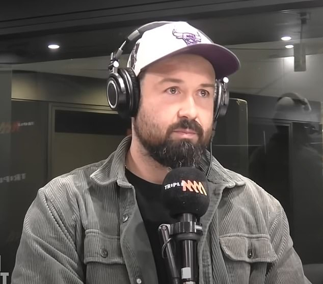 Woods je u međuvremenu bio u središtu oluje polemike ovog tjedna nakon što je trenera Queenslanda BILLY SLATER označio 'Grub'