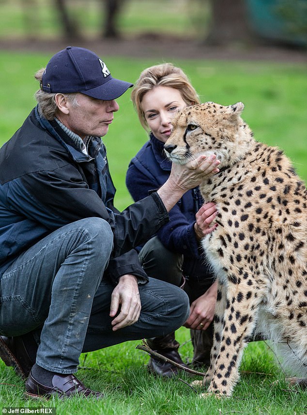 Damian je vlasnik zaklade Aspinall, koja se bavi parkom Howletts Wild Animal Animal, koju je osnovao njegov otac John Aspinall (na slici s bivšom suprugom Victoria 2020.)