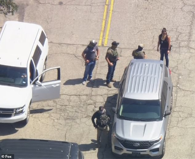 Savezni agenti pokušali su ući na parkiralište stadiona, ali im je odbijen ulazak na osnove