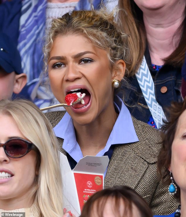 Hollywood Star Zendaya ulazi u neke jagode i krem ​​Court-a 2024