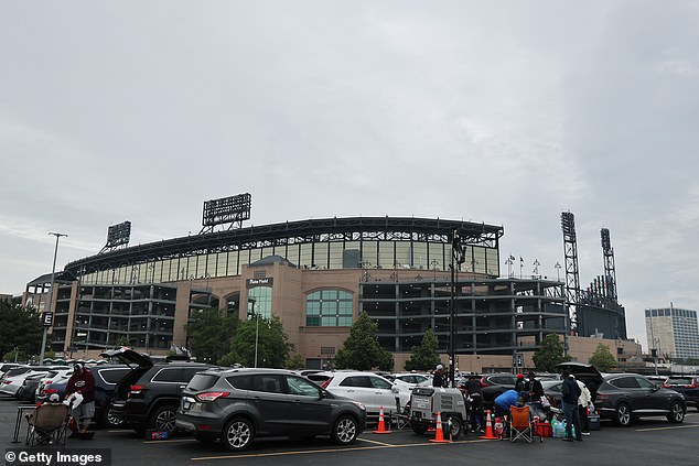 Unatoč ranijim tvrdnjama, policija ne misli da je pištolj pucao unutar polja stope 2023. godine