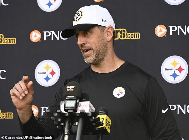 Rodgers je rekao novinarima nakon što je njegova prva Steelera vježbala da se vjenčao prije nekoliko mjeseci 