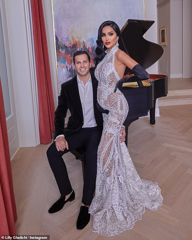 Bivša zvijezda Shahs of Sunset četvrti put podnijela je zahtjev za razvod od svog supruga, prema sudskim dokumentima koje je dobio TMZ