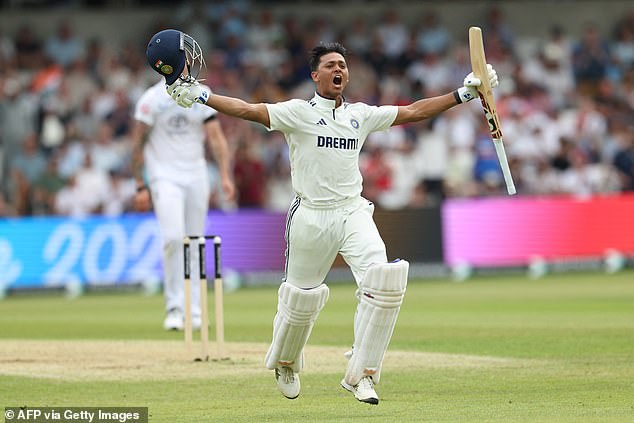 Otvarač je u šest mečeva protiv Engleske pogodio tri stoljeća u prosjeku 90,33