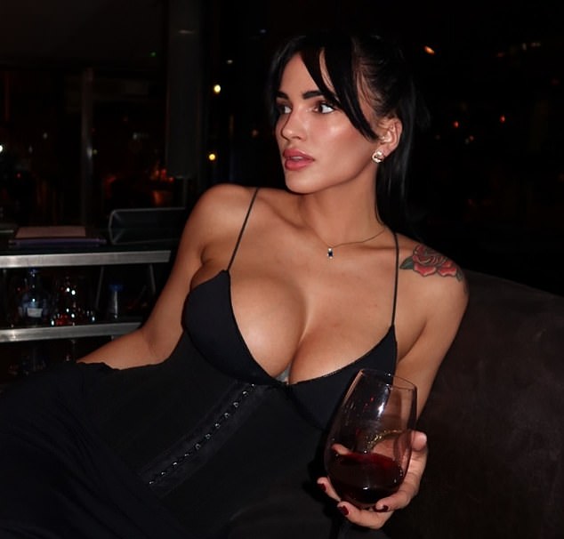 Yamal je uvučen u raspravu o sastanku s još 29-godišnjom, Claudijom Bavel