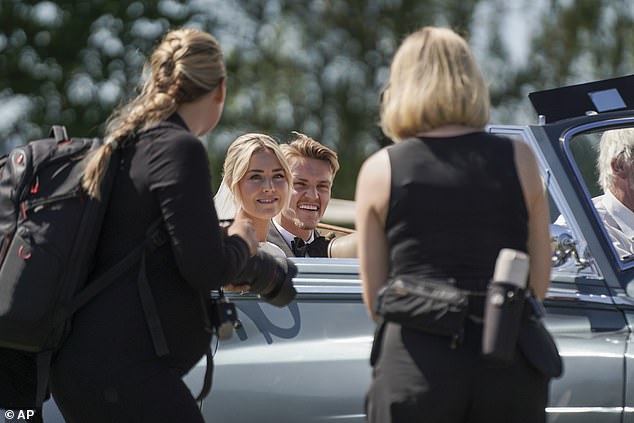 Veznjak Martin Odegaard proslavio je svoj brak sa suprugom plesačice Helene Spilling u Oslu