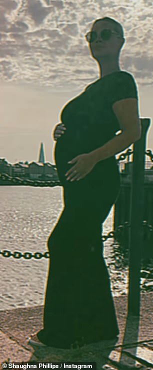 Odlazeći na Instagram u nedjelju, Shaughna je otkrila da očekuje