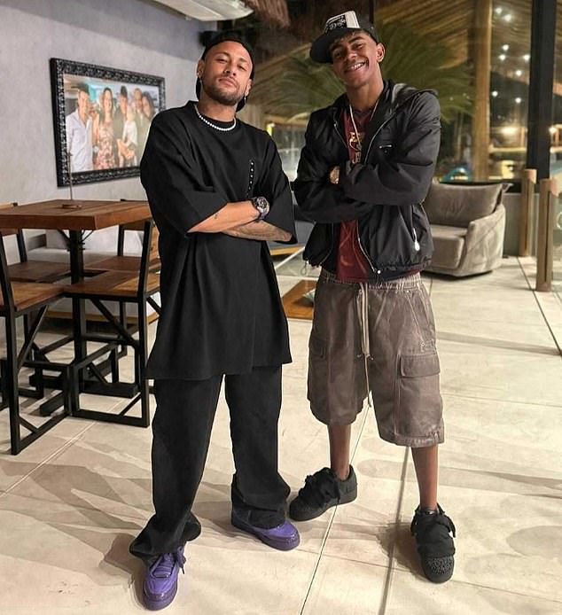 Yamal se uputio na Instagram kako bi ažurirao svoju vezu dok je bio s Neymarom JNR -om u Brazilu