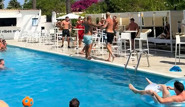 Bijesni turisti odmor u hotelu Marco Polo u San Antoniju počeli su vikati jedno na drugo