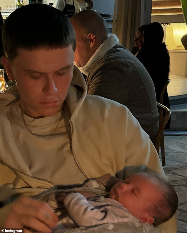 Jedna slika pokazala mu je kako je s ljubavlju gledala na večeri