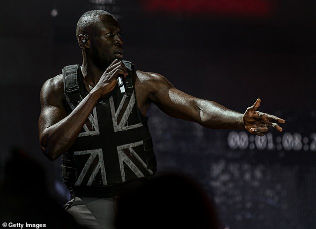 Stormzy je, s četiri singla broj jedan na britanskim ljestvicama, pokrenuo vlastiti program stipendija na prestižnom sveučilištu 2018. godine